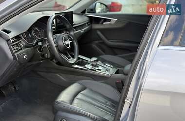 Седан Audi A4 2020 в 