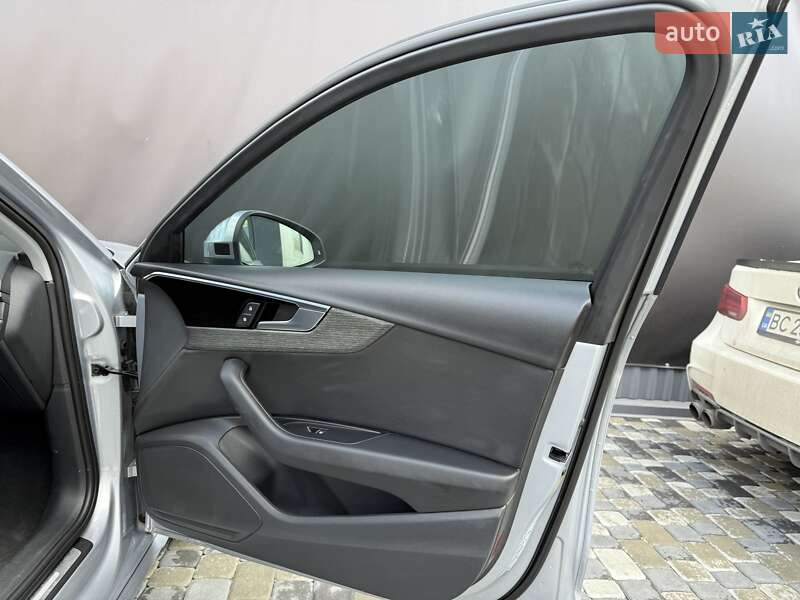 Седан Audi A4 2020 в Львове