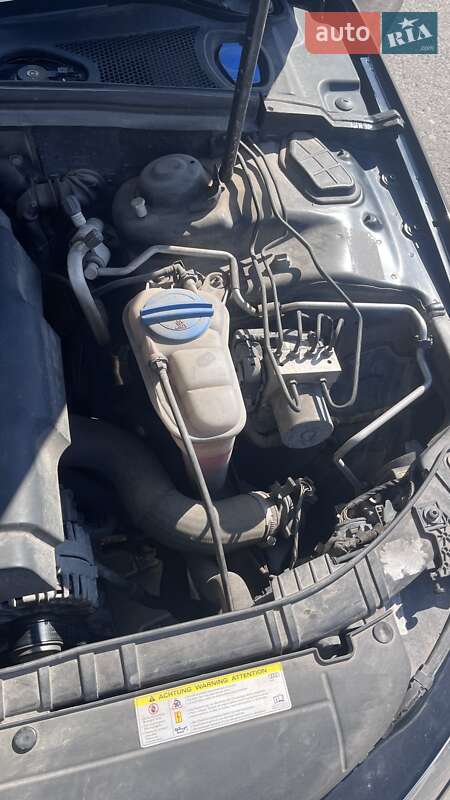 Седан Audi A4 2014 в Дружбе