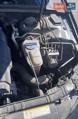 Седан Audi A4 2014 в 