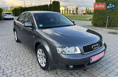 Седан Audi A4 2001 в 