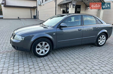 Седан Audi A4 2001 в 