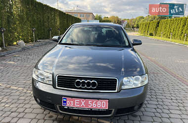 Седан Audi A4 2001 в 