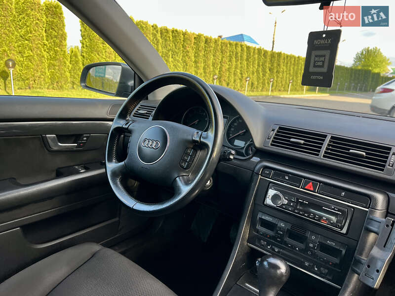 Седан Audi A4 2001 в Дунаевцах