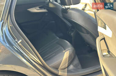 Седан Audi A4 2020 в 