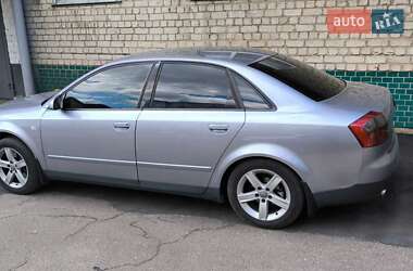 Седан Audi A4 2004 в 