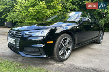 Седан Audi A4 2016 в 