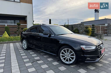 Седан Audi A4 2015 в 