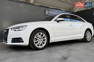 Седан Audi A4 2017 в 