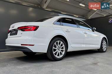 Седан Audi A4 2017 в 