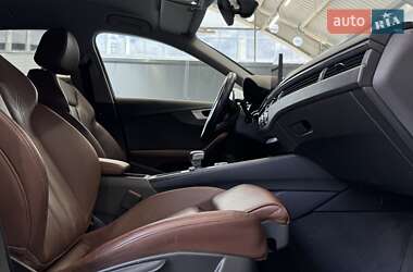 Седан Audi A4 2017 в 