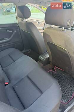 Седан Audi A4 2002 в 