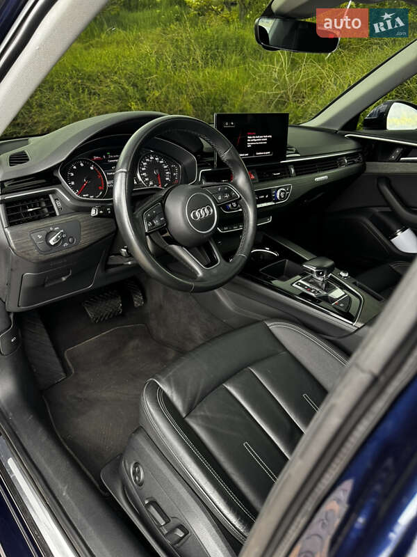 Седан Audi A4 2020 в Одессе