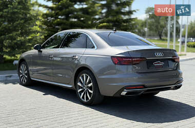 Седан Audi A4 2021 в 