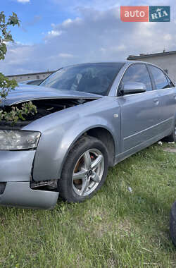 Седан Audi A4 2003 в Волочиську