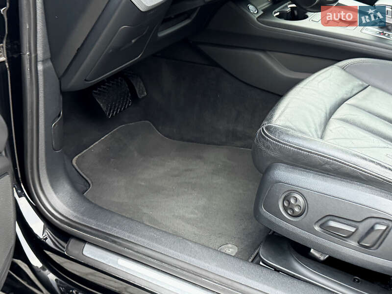 Седан Audi A4 2016 в Самборе