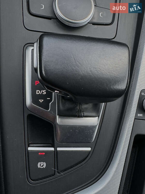 Седан Audi A4 2016 в Самборе