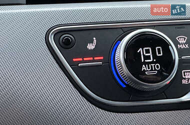 Седан Audi A4 2016 в 