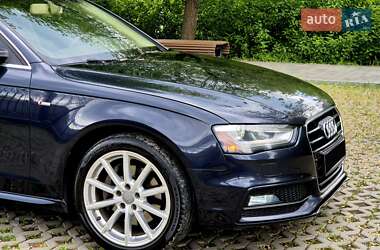 Седан Audi A4 2015 в 
