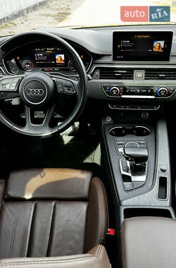 Седан Audi A4 2018 в 