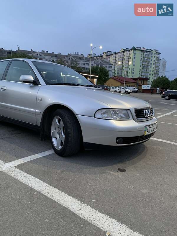 Седан Audi A4 2000 в Ивано-Франковске