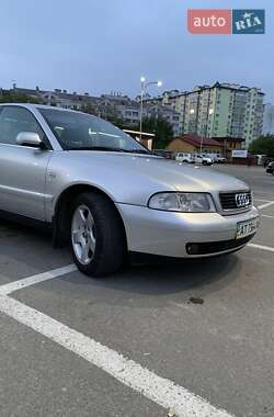 Седан Audi A4 2000 в 