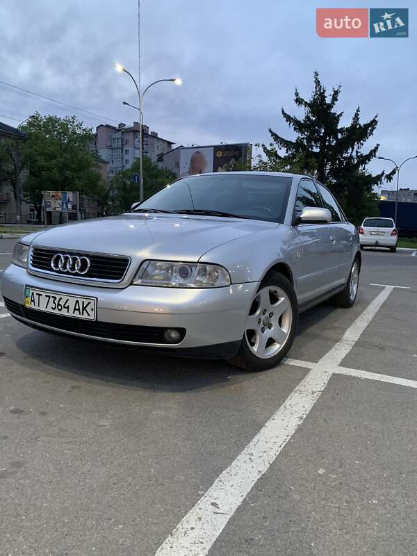 Седан Audi A4 2000 в Ивано-Франковске