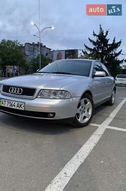 Седан Audi A4 2000 в 