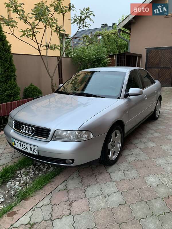 Седан Audi A4 2000 в Ивано-Франковске