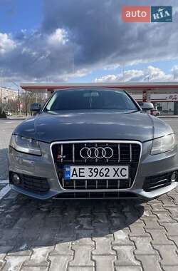 Седан Audi A4 2012 в 
