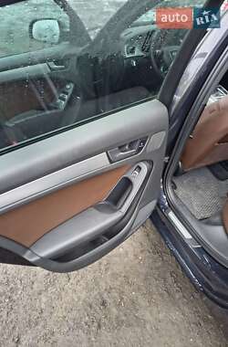 Седан Audi A4 2014 в 