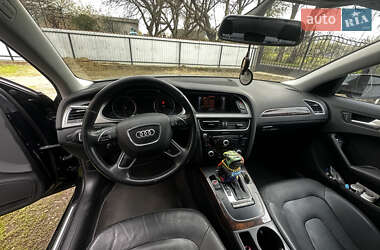 Седан Audi A4 2014 в 