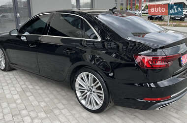 Седан Audi A4 2019 в 