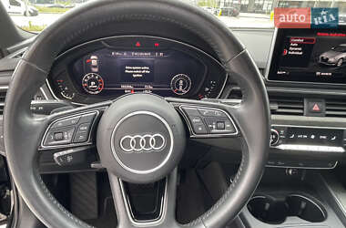 Седан Audi A4 2019 в 