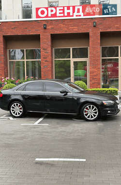 Седан Audi A4 2013 в 