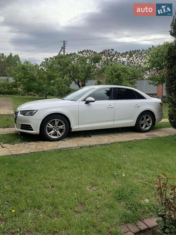 Седан Audi A4 2016 в Полтаве