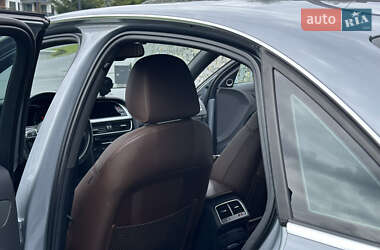 Седан Audi A4 2015 в 