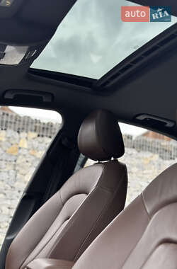 Седан Audi A4 2015 в 