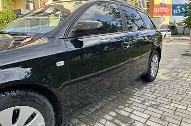 Универсал Audi A4 2004 в 