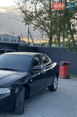 Седан Audi A4 1999 в 