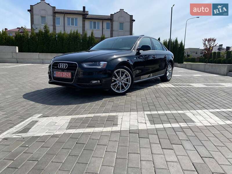 Седан Audi A4 2013 в Ровно