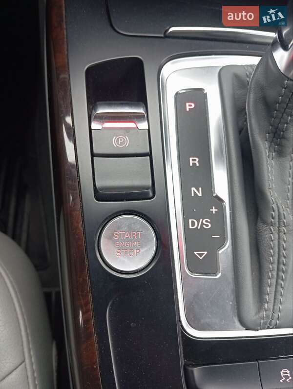 Седан Audi A4 2013 в Ровно