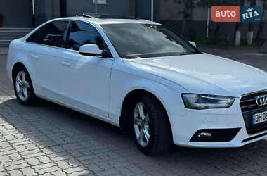 Седан Audi A4 2014 в 