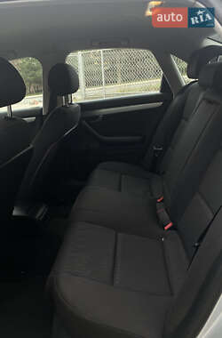 Седан Audi A4 2005 в 