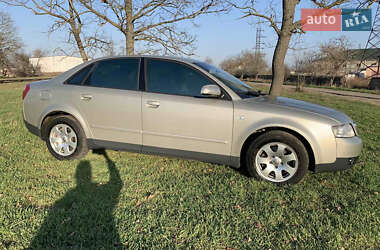 Седан Audi A4 2004 в 