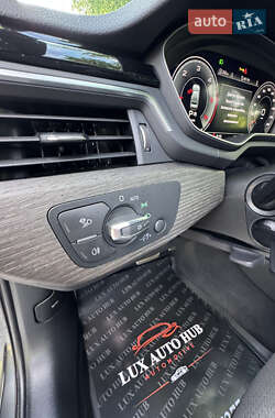 Седан Audi A4 2023 в 