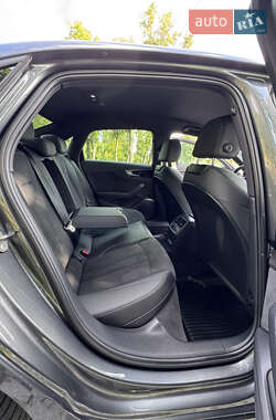 Седан Audi A4 2023 в 