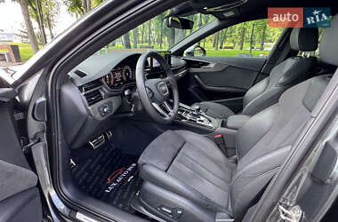 Седан Audi A4 2023 в 