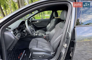 Седан Audi A4 2023 в 