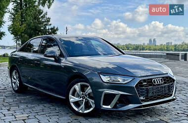 Седан Audi A4 2023 в 